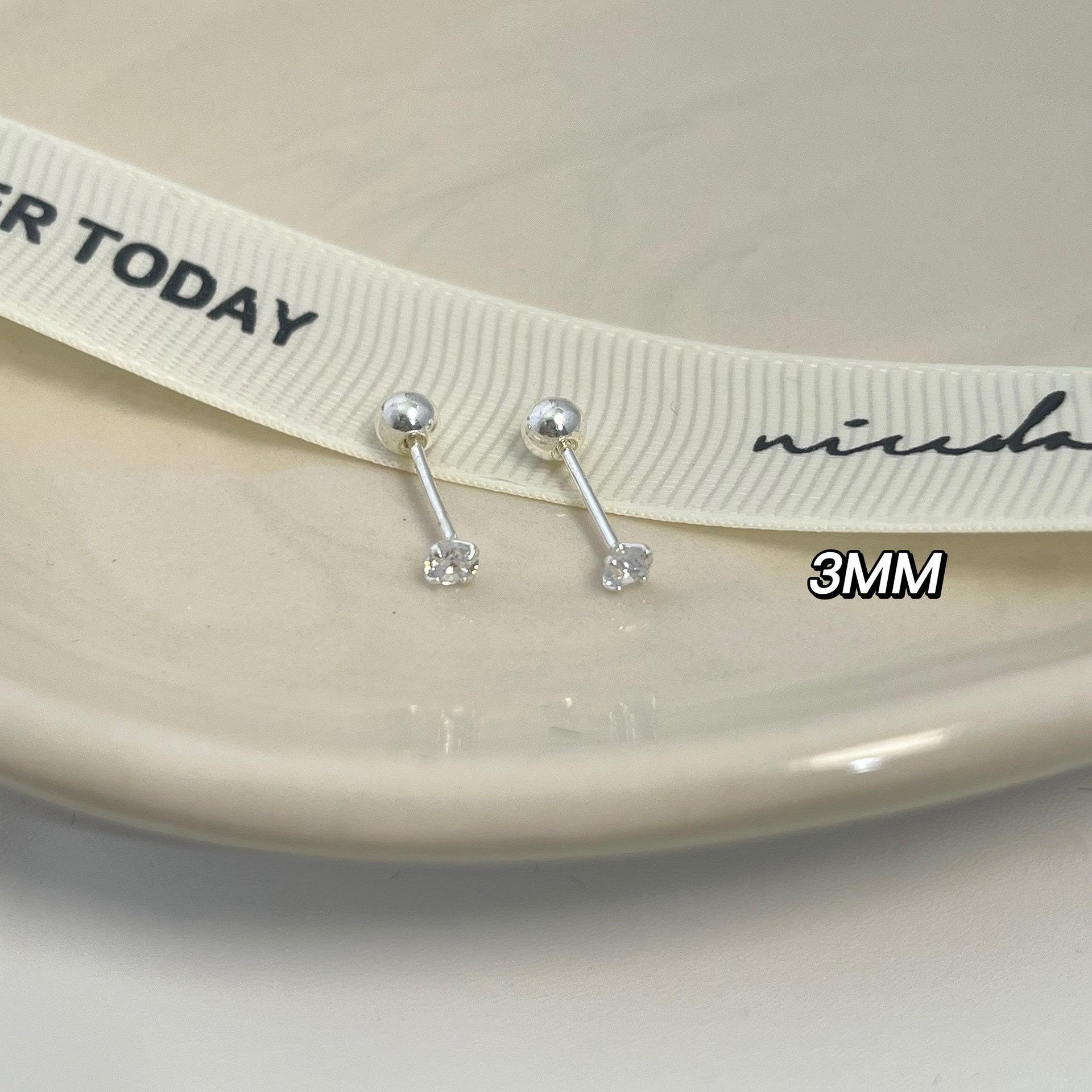 Bracelet Sophisticated Womens With Shimmering Pearls And Highquality Plating 3mm Silver Studs
Bracelet Sophisticated Womens With Shimmering Pearls And Highquality Plating 3mm Silver Studs