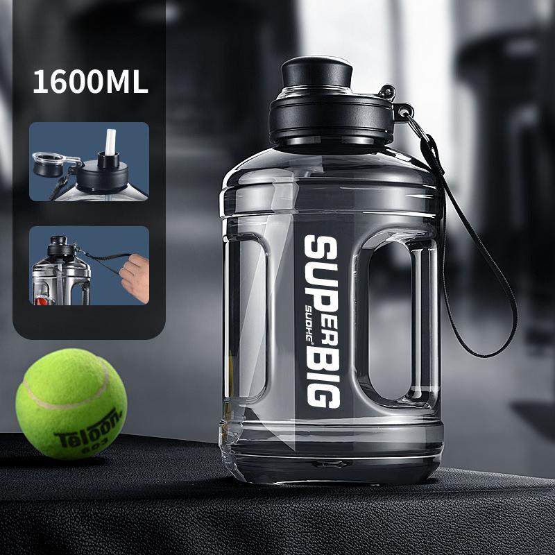 Large Capacity Plastic Sports Water Bottle with Handle and Straw for Gym Outdoor Hiking 1600ml 2600ml 1600ml
Large Capacity Plastic Sports Water Bottle with Handle and Straw for Gym Outdoor Hiking 1600ml 2600ml 1600ml