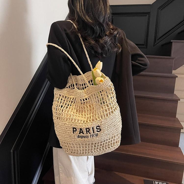 Handwoven bag, shoulder handbag, letter embroidery, large-capacity straw bag, hollowed-out fashion vacation women s bag
Handwoven bag, shoulder handbag, letter embroidery, large-capacity straw bag, hollowed-out fashion vacation women s bag