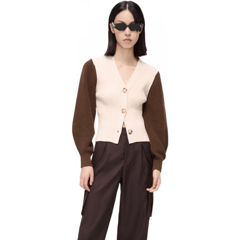 MO&Co. Women s V-Neck Knit Cardigan S 160
MO&Co. Women s V-Neck Knit Cardigan S 160
