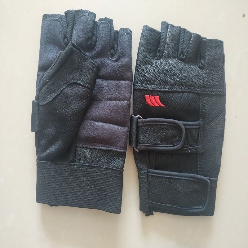Korean Fashion Men s Half Finger Black Genuine Leather Pure Leather Super Cool Half Finger Gloves Non-Slip Sports Gloves Goatskin = Mesh All yards
Korean Fashion Men s Half Finger Black Genuine Leather Pure Leather Super Cool Half Finger Gloves Non-Slip Sports Gloves Goatskin = Mesh All yards