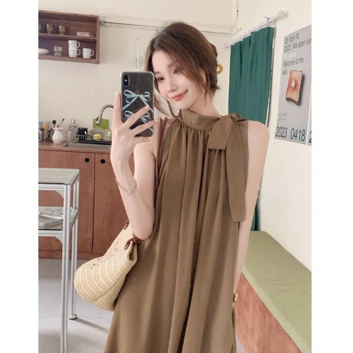 French off-the-shoulder vest dress for women s summer new straps design sense and thin temperament holiday style dress 2XL хакі
French off-the-shoulder vest dress for women s summer new straps design sense and thin temperament holiday style dress 2XL хакі