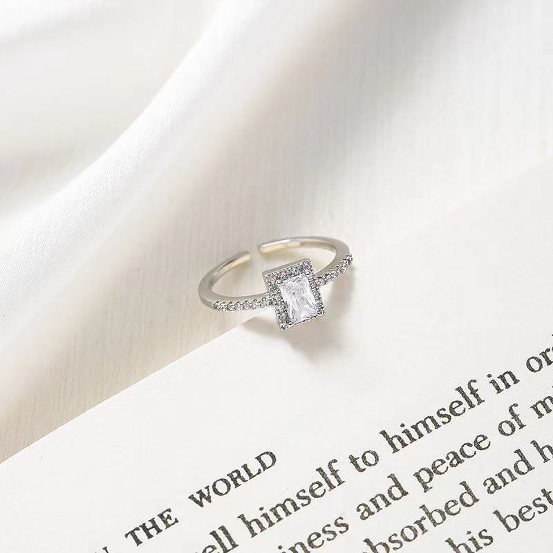 Exquisite Simple Square Zircon Gold Color Open Rings For Woman 2026 Salary Goth Jewelry Wedding Party Girls Luxury Student Ring resizable серебряный
Exquisite Simple Square Zircon Gold Color Open Rings For Woman 2026 Salary Goth Jewelry Wedding Party Girls Luxury Student Ring resizable серебряный