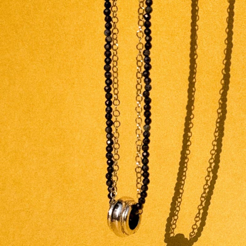 Emotive Blue Sand Stone + Surgical Chain Necklace Blue gold gemstone + surgical chain necklace
Emotive Blue Sand Stone + Surgical Chain Necklace Blue gold gemstone + surgical chain necklace