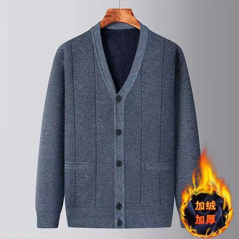 Чоловічий оксамитовий потовщений осінньо-зимовий кардиган, в язаний светр для літніх людей середнього віку, тепла куртка-топ XXXL світло-сірого кольору
Чоловічий оксамитовий потовщений осінньо-зимовий кардиган, в язаний светр для літніх людей середнього віку, тепла куртка-топ XXXL світло-сірого кольору