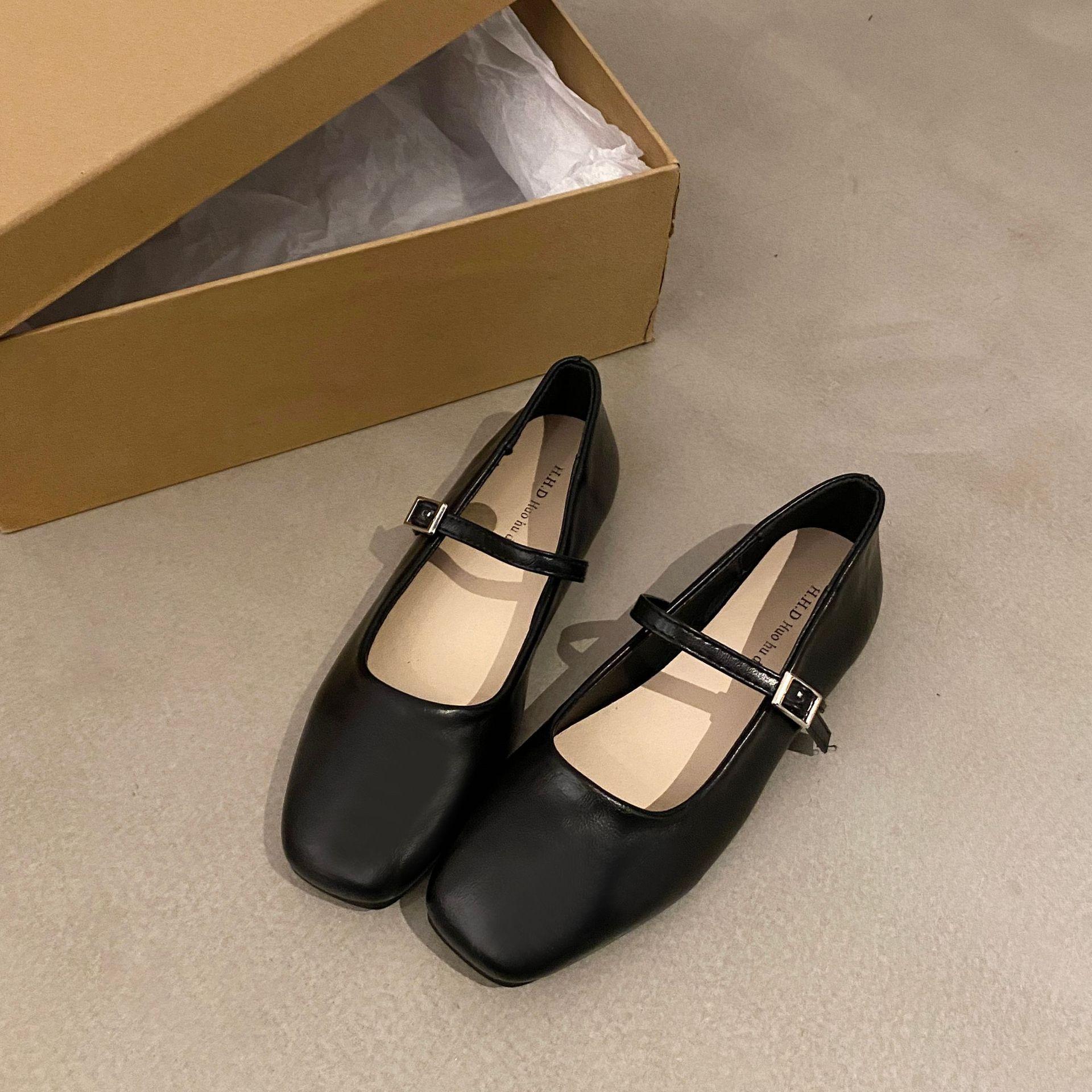 French square head shallow mouth single shoes women s 2025 new with skirt evening breeze gentle shoes soft flat Mary Jane small leather shoes 35 чёрный
French square head shallow mouth single shoes women s 2025 new with skirt evening breeze gentle shoes soft flat Mary Jane small leather shoes 35 чёрный
