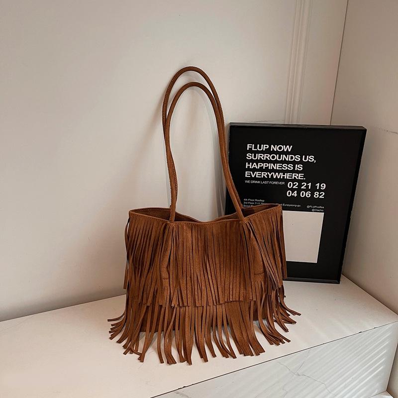 Frosted Suede Long Tassels Underarm Bag Vintage Soft PU Leather Ladies Handbag Fashion Casual Hobos Shoulder Bag
Frosted Suede Long Tassels Underarm Bag Vintage Soft PU Leather Ladies Handbag Fashion Casual Hobos Shoulder Bag