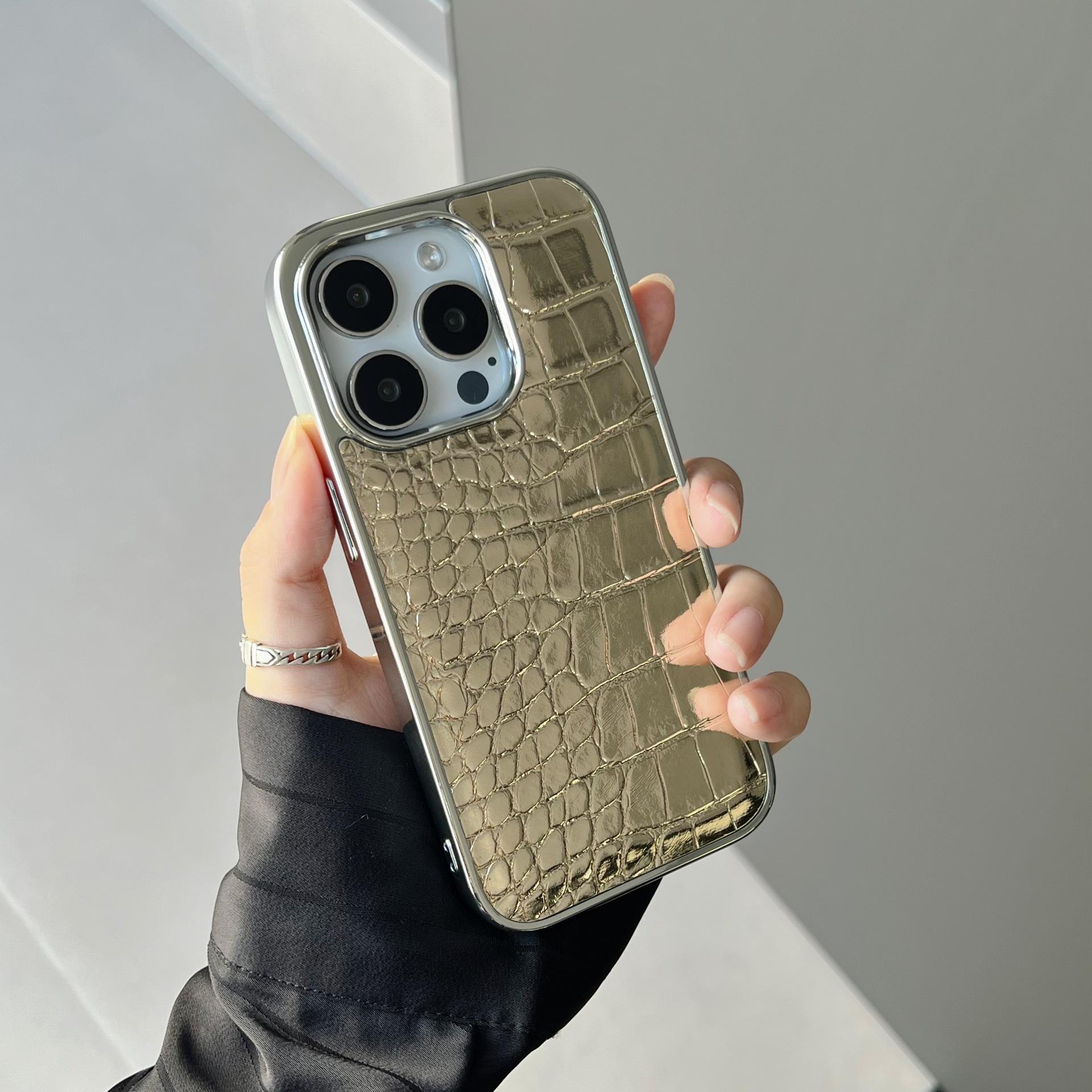 This Is A Dazzling Electroplated Crocodile Leather Pattern Phone Case for IPhone15Promax and An Anti-drop Protective Case for Apple 14 iPhone15 чёрный
This Is A Dazzling Electroplated Crocodile Leather Pattern Phone Case for IPhone15Promax and An Anti-drop Protective Case for Apple 14 iPhone15 чёрный