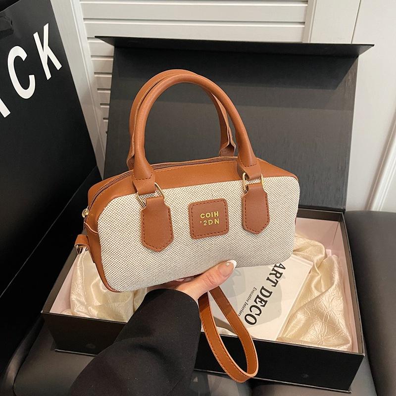 Bowling bag women s new versatile handbag retro contrasting color pillow bag single shoulder messenger bag tide коричневий
Bowling bag women s new versatile handbag retro contrasting color pillow bag single shoulder messenger bag tide коричневий