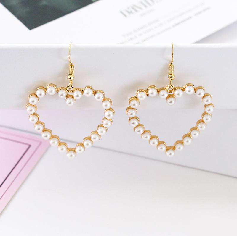 Punk 2020 New Fashion Earrings Harajuku Soft Sprout Retro Geometric Peach Sweet Pearl Lady Earrings Wholesale Sales
Punk 2020 New Fashion Earrings Harajuku Soft Sprout Retro Geometric Peach Sweet Pearl Lady Earrings Wholesale Sales