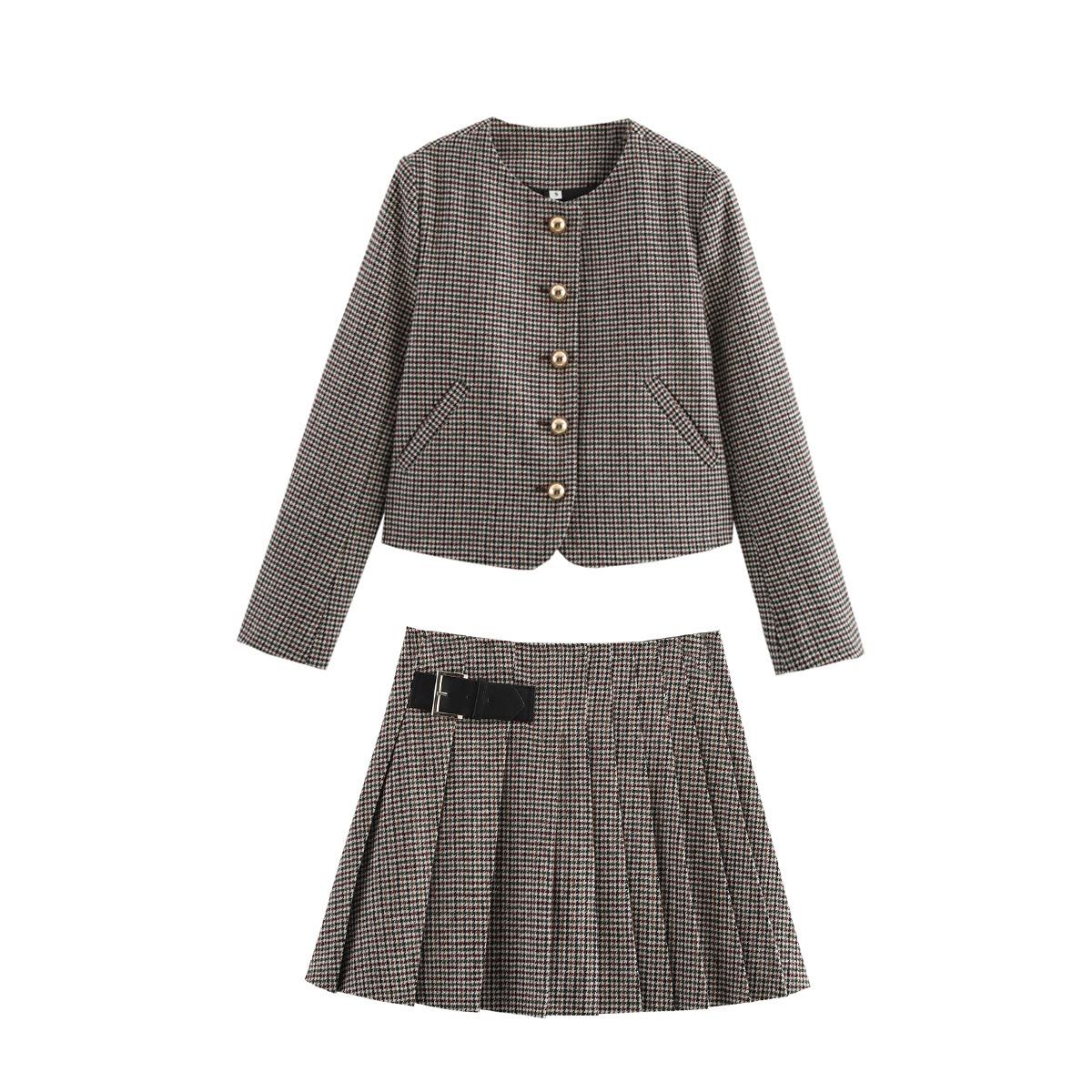 Spring 2025 European & American Women s Fashion Suit: Blazer & Houndstooth Pleated Skirt Set Small
Spring 2025 European & American Women s Fashion Suit: Blazer & Houndstooth Pleated Skirt Set Small