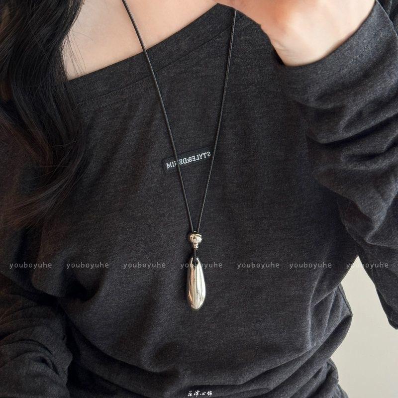 Minimalist Frosted Polished Metal Geometry Teardrop-shaped Pendant Leather Rope Necklace for Women Long Sweater Chain Jewelry серебряный
Minimalist Frosted Polished Metal Geometry Teardrop-shaped Pendant Leather Rope Necklace for Women Long Sweater Chain Jewelry серебряный