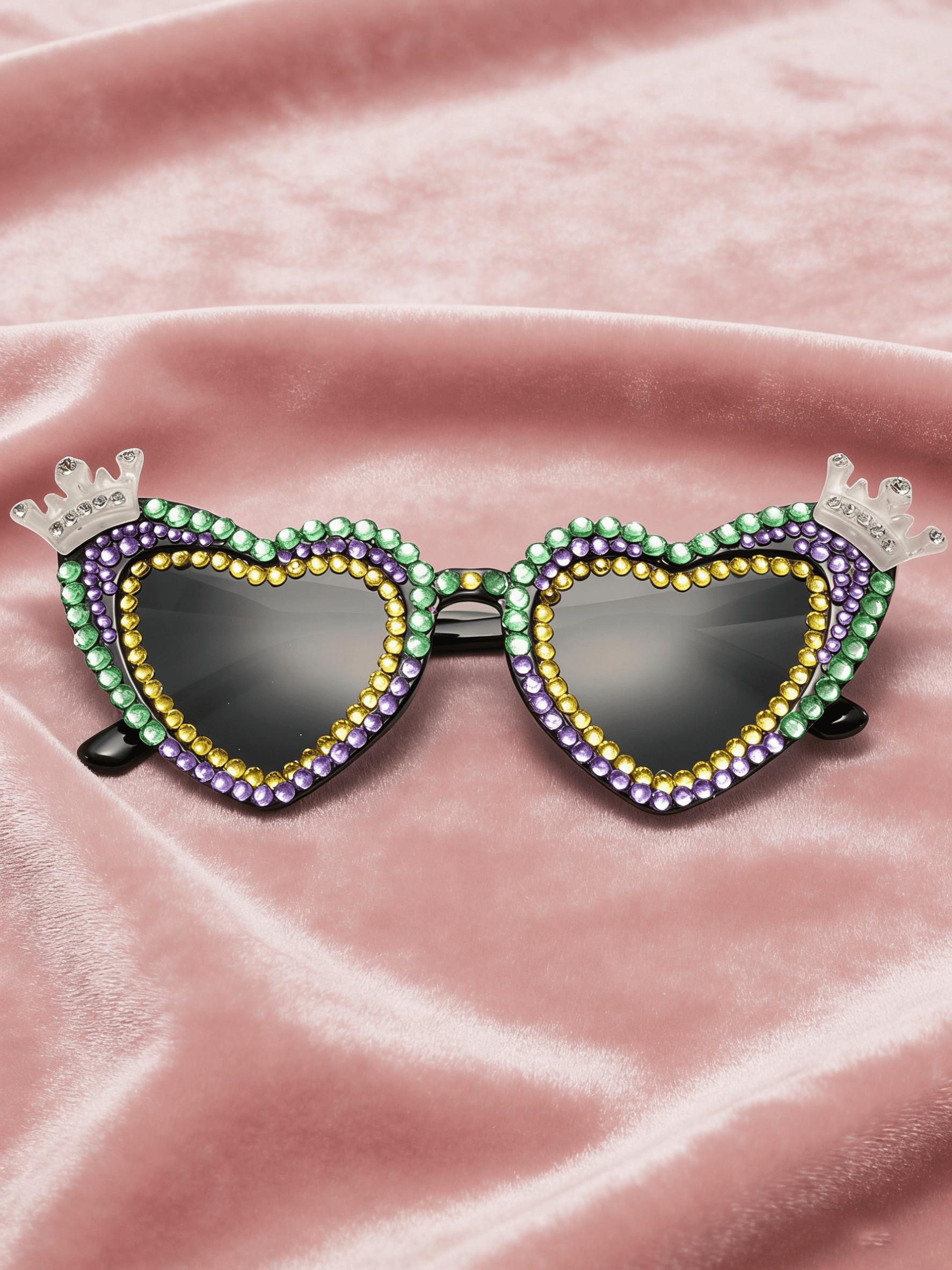 Cute Diamond Encrusted Cat Eye Women Sunglasses Trendy Female Sun Glasses Light Luxury Gift KJ154
Cute Diamond Encrusted Cat Eye Women Sunglasses Trendy Female Sun Glasses Light Luxury Gift KJ154