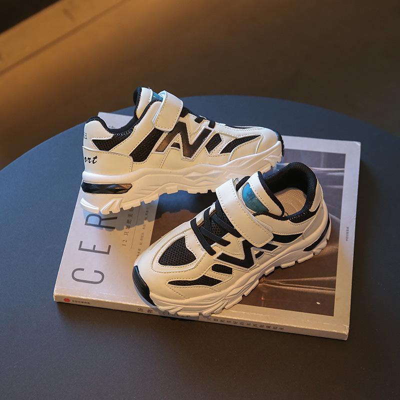 Детские повседневные кроссовки 2024 года, новые модные сетчатые модные цветные полосатые кроссовки для девочек на весну и осень, нескользящие 26 чёрный