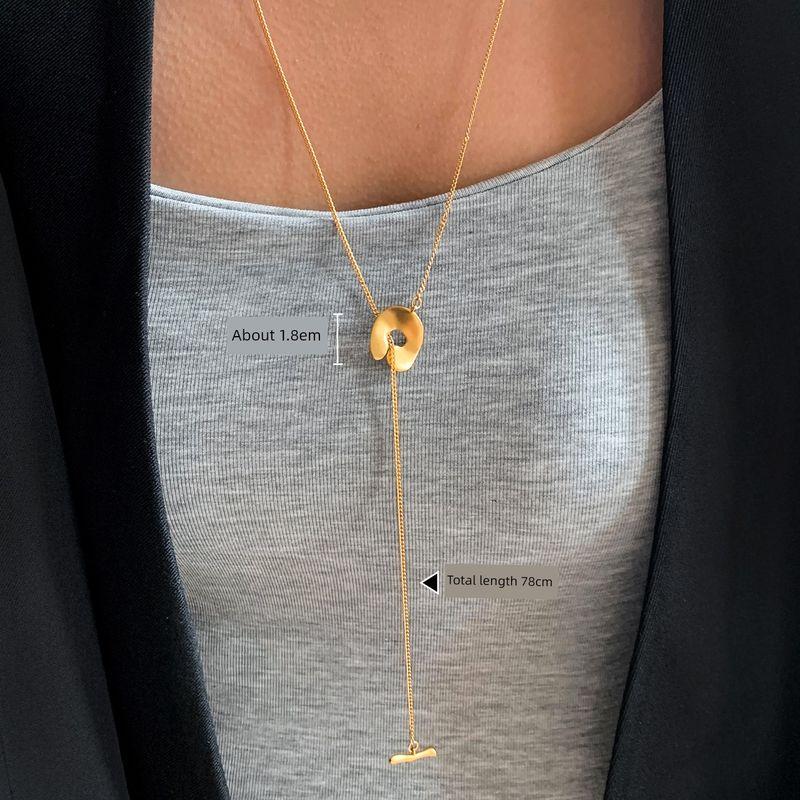 New European and American Style Gold Lotus Leaf Clasp Long Necklace for Women, Spring and Summer Light Luxury High-End Elegant Sweater Chain Gold
New European and American Style Gold Lotus Leaf Clasp Long Necklace for Women, Spring and Summer Light Luxury High-End Elegant Sweater Chain Gold