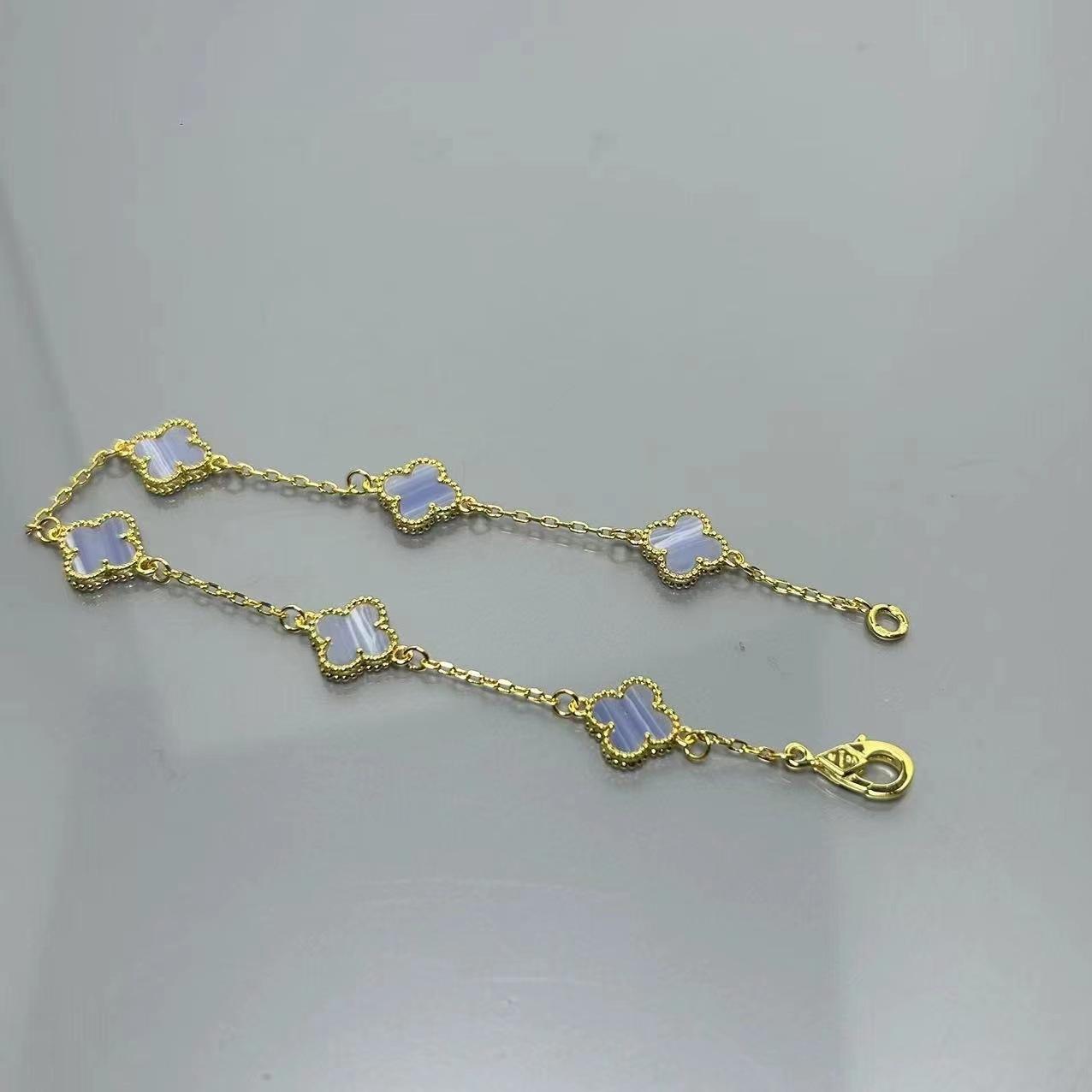 Високоякісний міні-браслет з чотирилисником з червоного агату з шістьма квітами, жіночий, для знаменитостей, високого класу
Високоякісний міні-браслет з чотирилисником з червоного агату з шістьма квітами, жіночий, для знаменитостей, високого класу