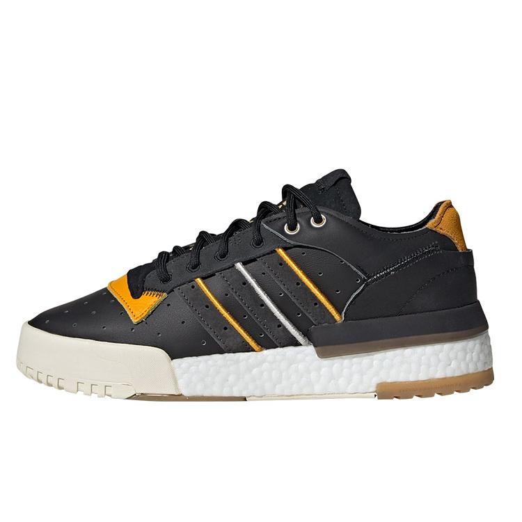 Adidas Rivalry Rm Low Core Black Carbon EE4987 42⅔
Adidas Rivalry Rm Low Core Black Carbon EE4987 42⅔