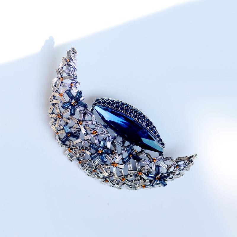 Древняя хрустальная лунная брошь: Вязаный свитер в стиле ретро, шарф и брошь для пальто для мужчин и женщин
Древняя хрустальная лунная брошь: Вязаный свитер в стиле ретро, шарф и брошь для пальто для мужчин и женщин