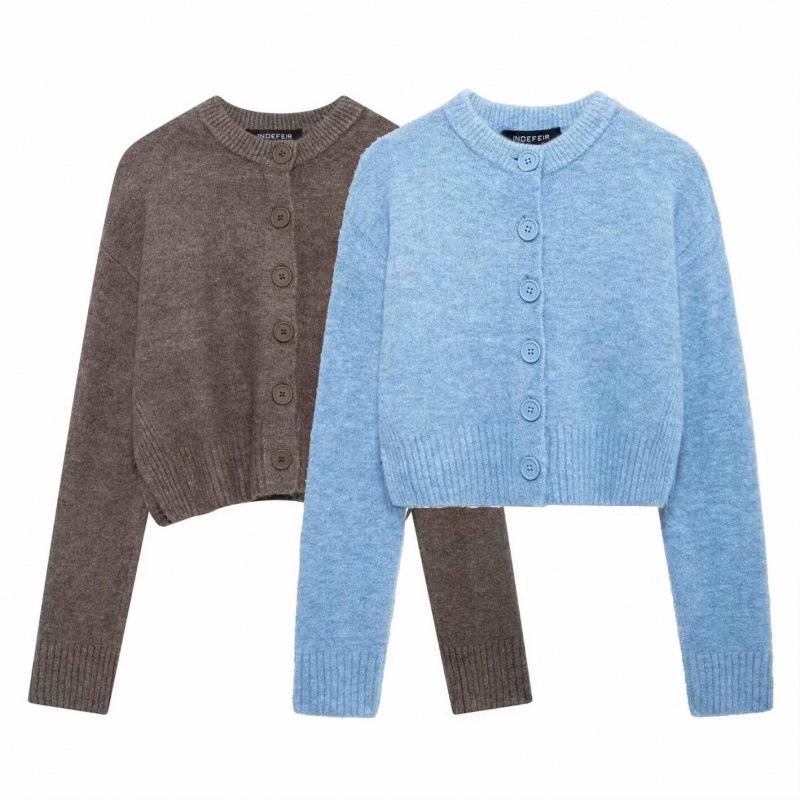 Autumn New European & American Women s Round Neck Solid Color Knit Cardigan Sweater. Medium
Autumn New European & American Women s Round Neck Solid Color Knit Cardigan Sweater. Medium