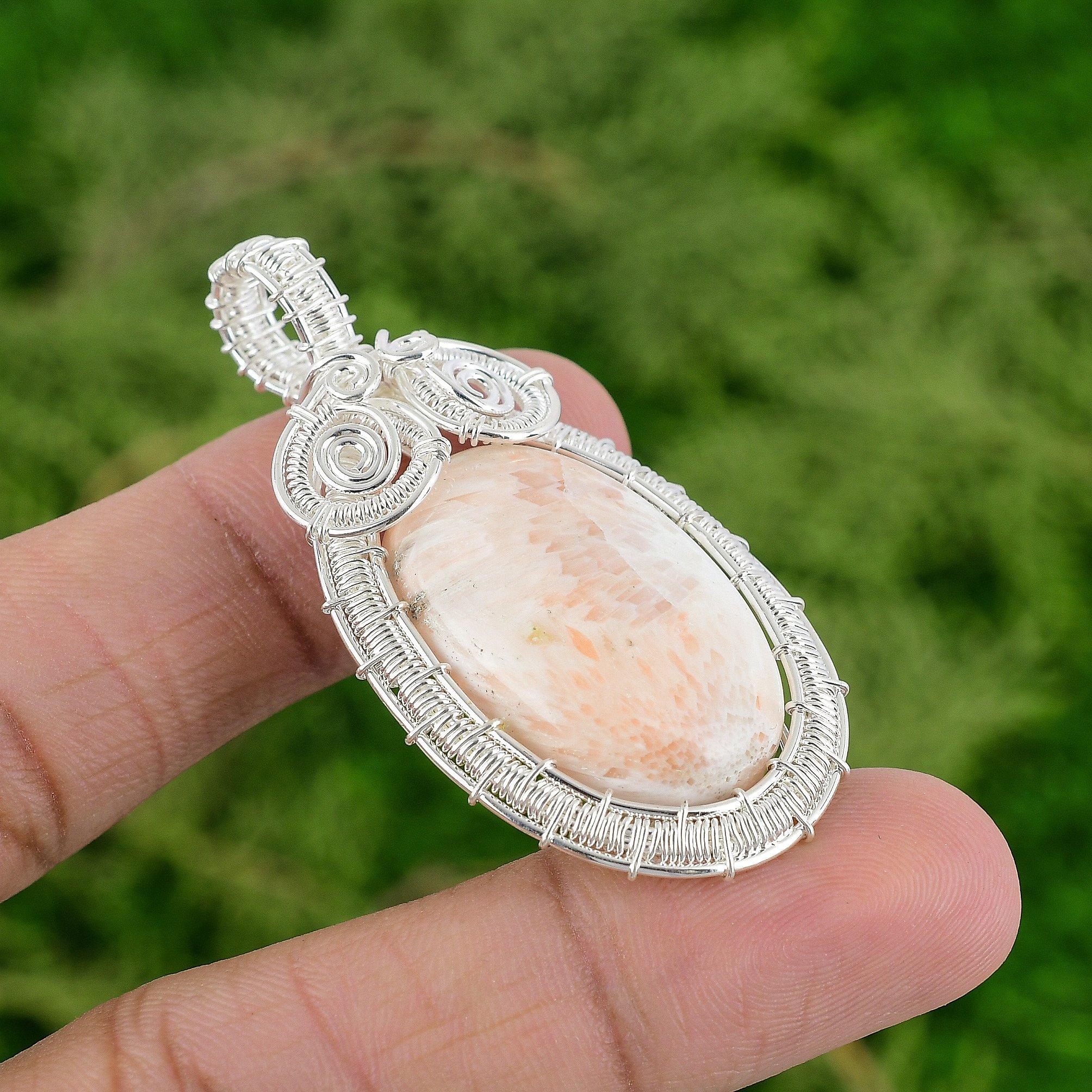 925 Sterling Silver Scolecite Gemstone Wire Wrap Crown Chakra Pendant Jewelry
925 Sterling Silver Scolecite Gemstone Wire Wrap Crown Chakra Pendant Jewelry