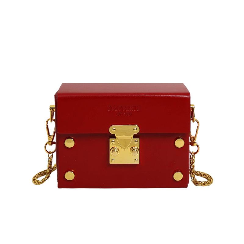 Мини-сумка из искусственной кожи для женщин, сумка через плечо, корейская модная цепочка, новинка
Мини-сумка из искусственной кожи для женщин, сумка через плечо, корейская модная цепочка, новинка