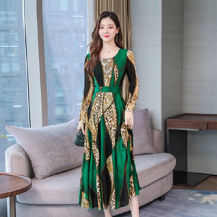 New long-sleeved foreign style dress, new early autumn Korean version temperament over the knee and thin printed dress 3XL зелений
New long-sleeved foreign style dress, new early autumn Korean version temperament over the knee and thin printed dress 3XL зелений