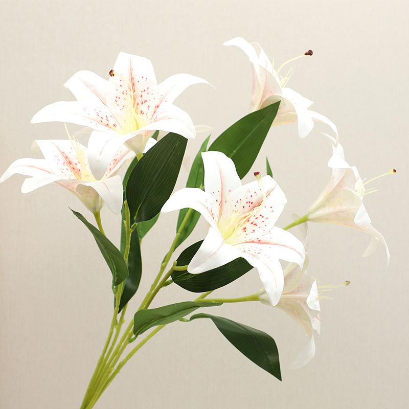 High-end 7-head lily simulated flower wedding flower, home living room interior decoration ornament fake flower
High-end 7-head lily simulated flower wedding flower, home living room interior decoration ornament fake flower