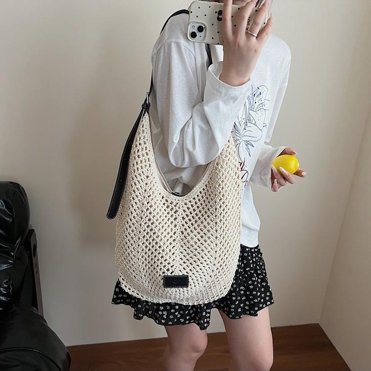 Bag women s new product contrasting color wax rope hollow woven bag shoulder bag large capacity messenger bag хакі
Bag women s new product contrasting color wax rope hollow woven bag shoulder bag large capacity messenger bag хакі