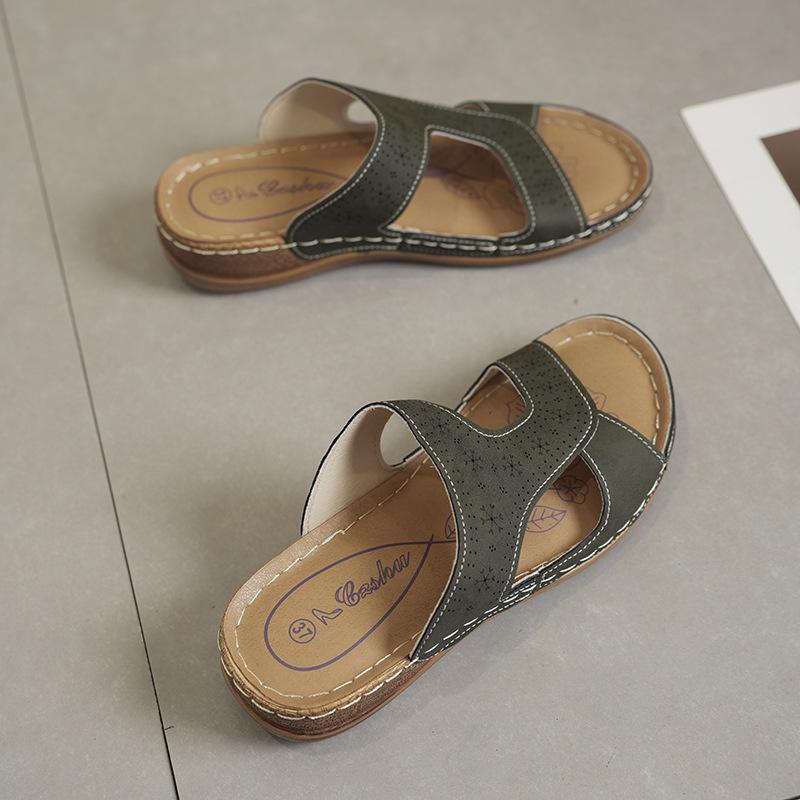 Large size 2025 new casual round head cross strap hollow thick bottom women s wedge heel slippers women 43 grass зелений колір
Large size 2025 new casual round head cross strap hollow thick bottom women s wedge heel slippers women 43 grass зелений колір