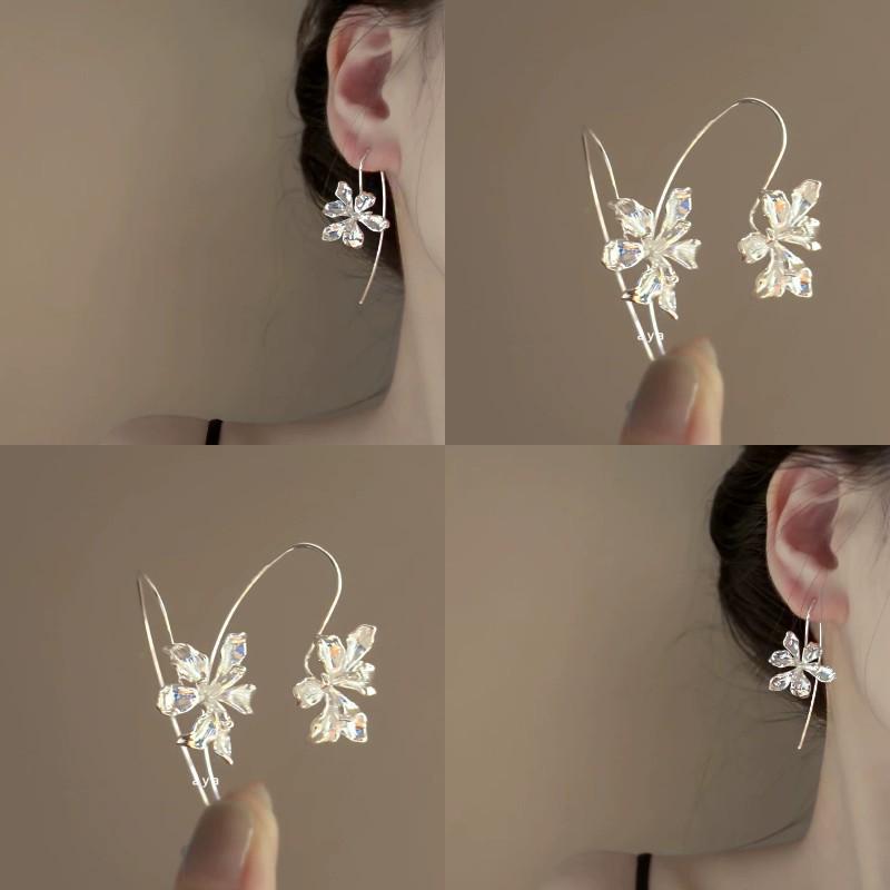 Cool super fairy metal phoenix iris flower ear hook light luxury high-end temperament earrings fashion niche versatile earrings
Cool super fairy metal phoenix iris flower ear hook light luxury high-end temperament earrings fashion niche versatile earrings
