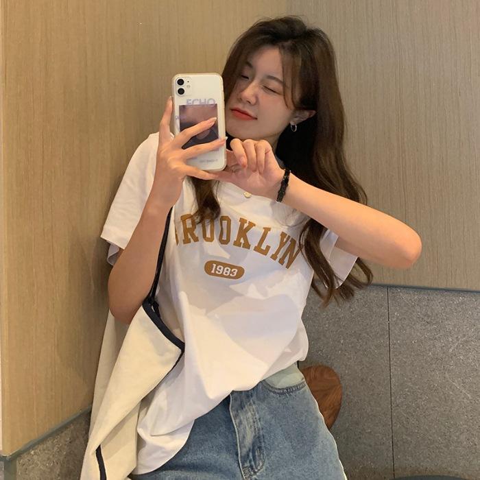Pure cotton four-color pure cotton new summer short-sleeved female alphabet Korean version versatile T-shirt tide M белый
Pure cotton four-color pure cotton new summer short-sleeved female alphabet Korean version versatile T-shirt tide M белый