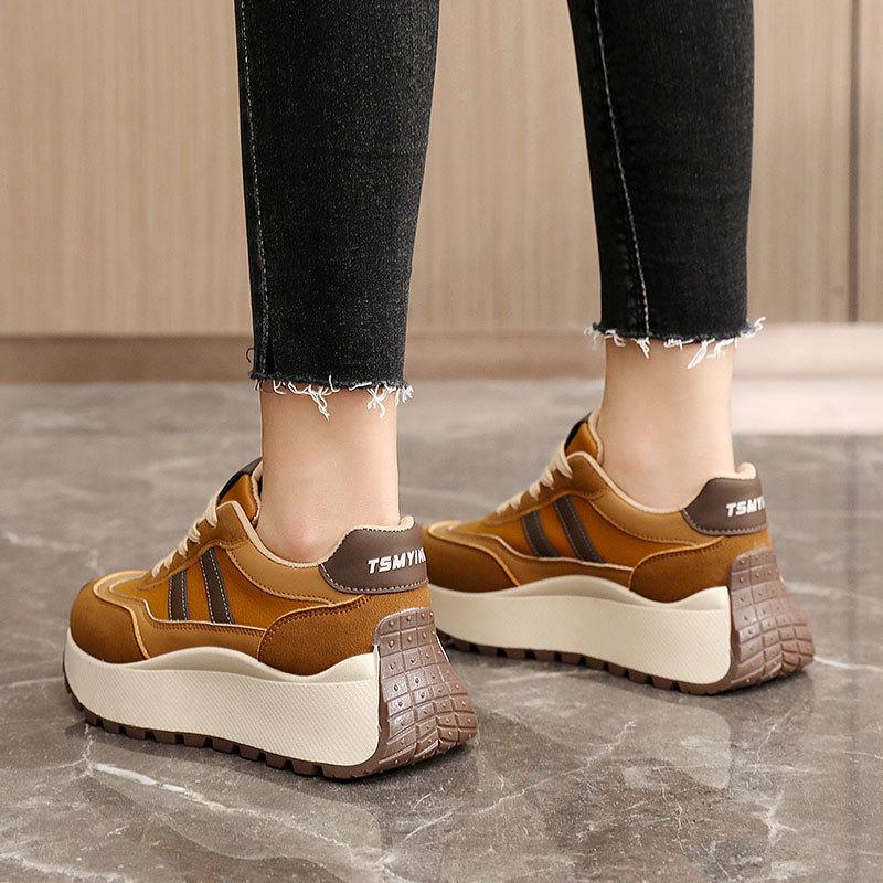 BN022 new summer and autumn platform women s shoes heightening casual board shoes splicing sports leather shoes student tide 35 темно-коричневого кольору
BN022 new summer and autumn platform women s shoes heightening casual board shoes splicing sports leather shoes student tide 35 темно-коричневого кольору