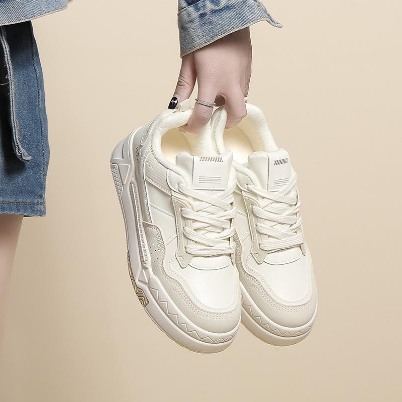 Little white shoes women s autumn 2025 new versatile ins tide hundred r with niche explosion thick-soled casual velvet board shoes 35 бежевый
Little white shoes women s autumn 2025 new versatile ins tide hundred r with niche explosion thick-soled casual velvet board shoes 35 бежевый