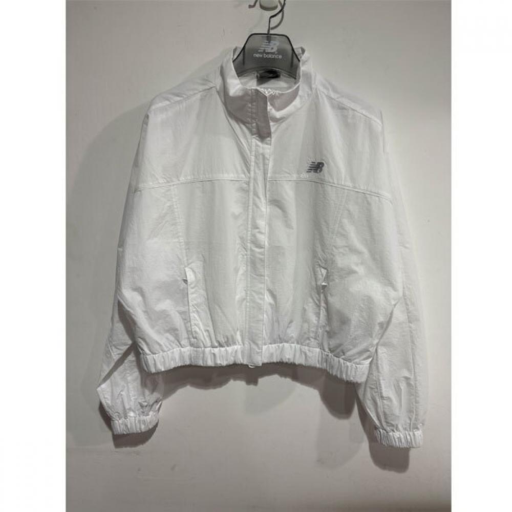 NeW Balance W lightWeight Semi Crop Woven Jacket nbnaf2W412 White (10)WHITE/85(S)
NeW Balance W lightWeight Semi Crop Woven Jacket nbnaf2W412 White (10)WHITE/85(S)