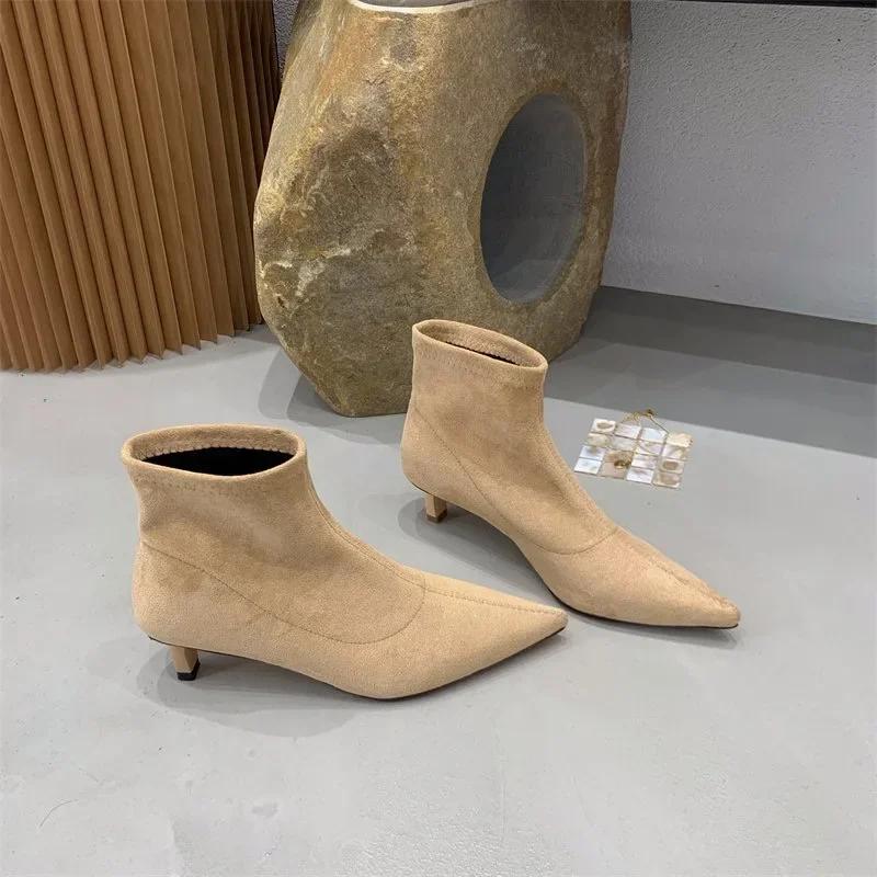 Shoes for Women High Quality Elegant Ankle Women s Boots Fashion Back Zipper Solid Office and Career Sexy Pointed Toe Boots 40
Shoes for Women High Quality Elegant Ankle Women s Boots Fashion Back Zipper Solid Office and Career Sexy Pointed Toe Boots 40
