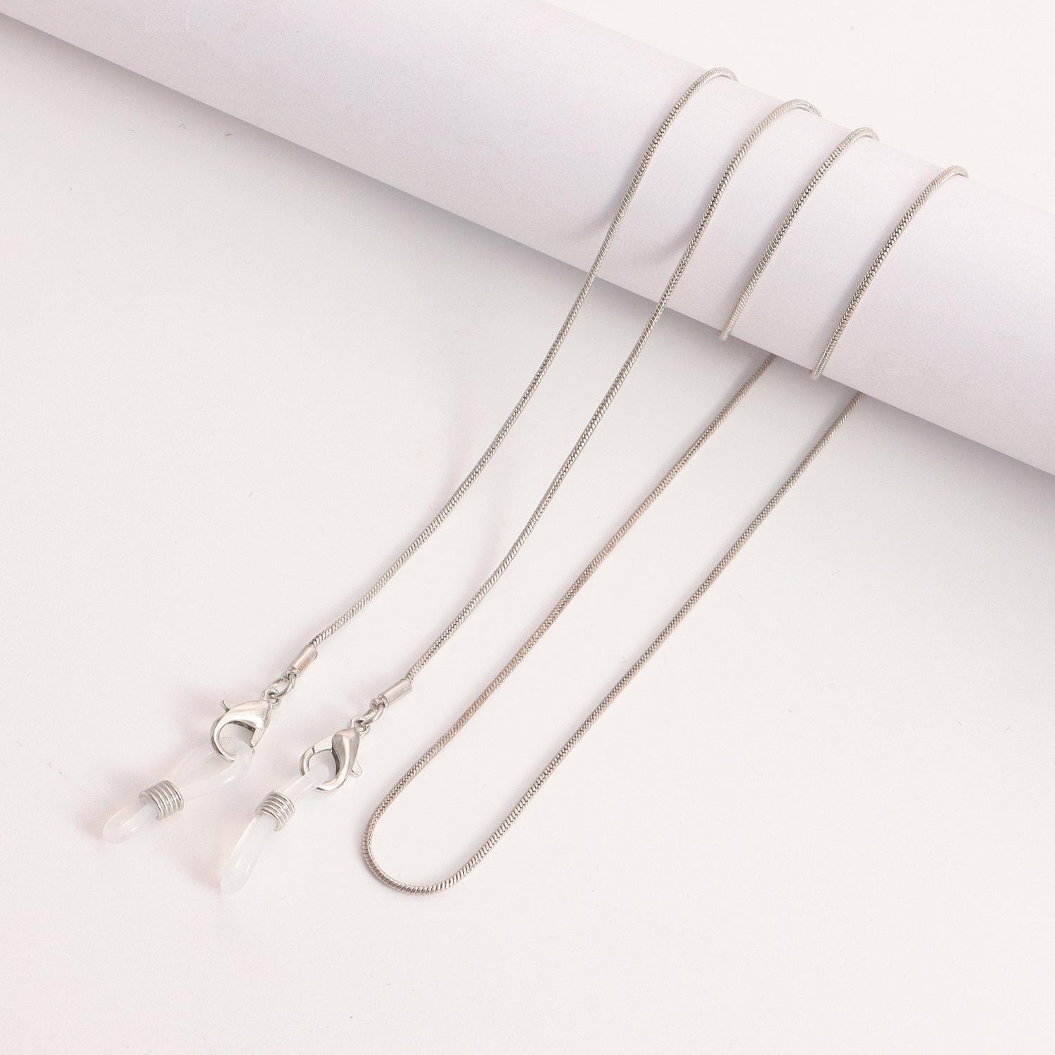 .Mm snake bone chain glasses chain, hot mask mask fixing accessories
.Mm snake bone chain glasses chain, hot mask mask fixing accessories
