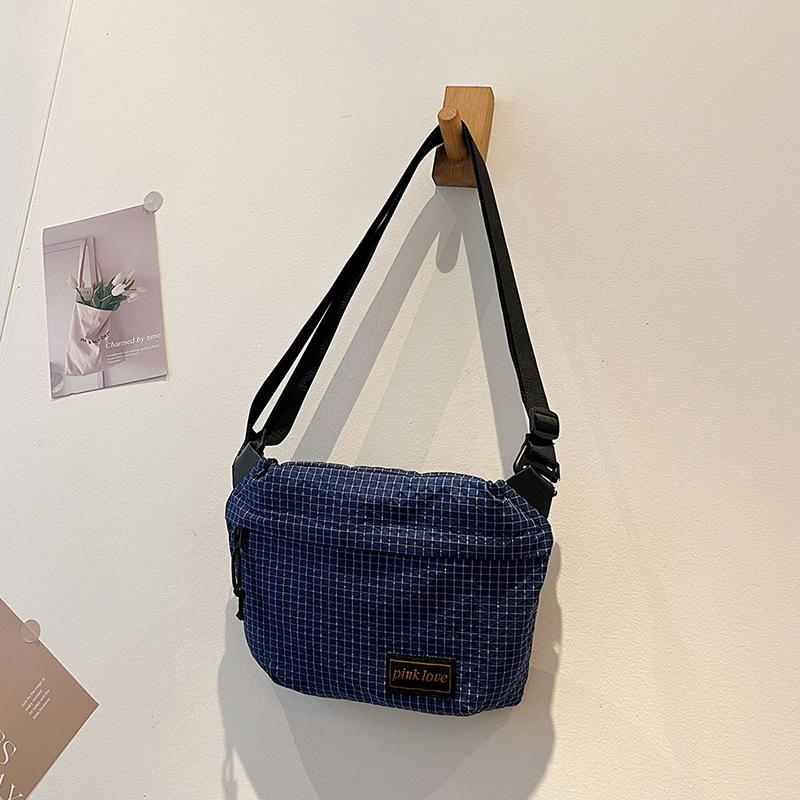 Shoulder Bag Men s Sports and Casual Crossbody Bag Women s Versatile Mobile Phone Bag Simple and Fashionable Lightweight Shoulder Bag one size fits all синій
Shoulder Bag Men s Sports and Casual Crossbody Bag Women s Versatile Mobile Phone Bag Simple and Fashionable Lightweight Shoulder Bag one size fits all синій