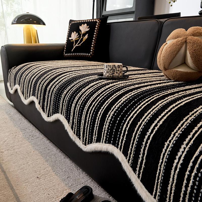 2024 new medieval chenille sofa cushion four seasons universal straight row leather sofa seat cushion cover cloth towel 70*70cm
2024 new medieval chenille sofa cushion four seasons universal straight row leather sofa seat cushion cover cloth towel 70*70cm