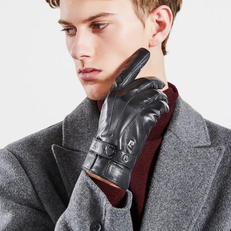 Мужские теплые кожаные перчатки Pierre Cardin с сенсорным экраном S
Мужские теплые кожаные перчатки Pierre Cardin с сенсорным экраном S