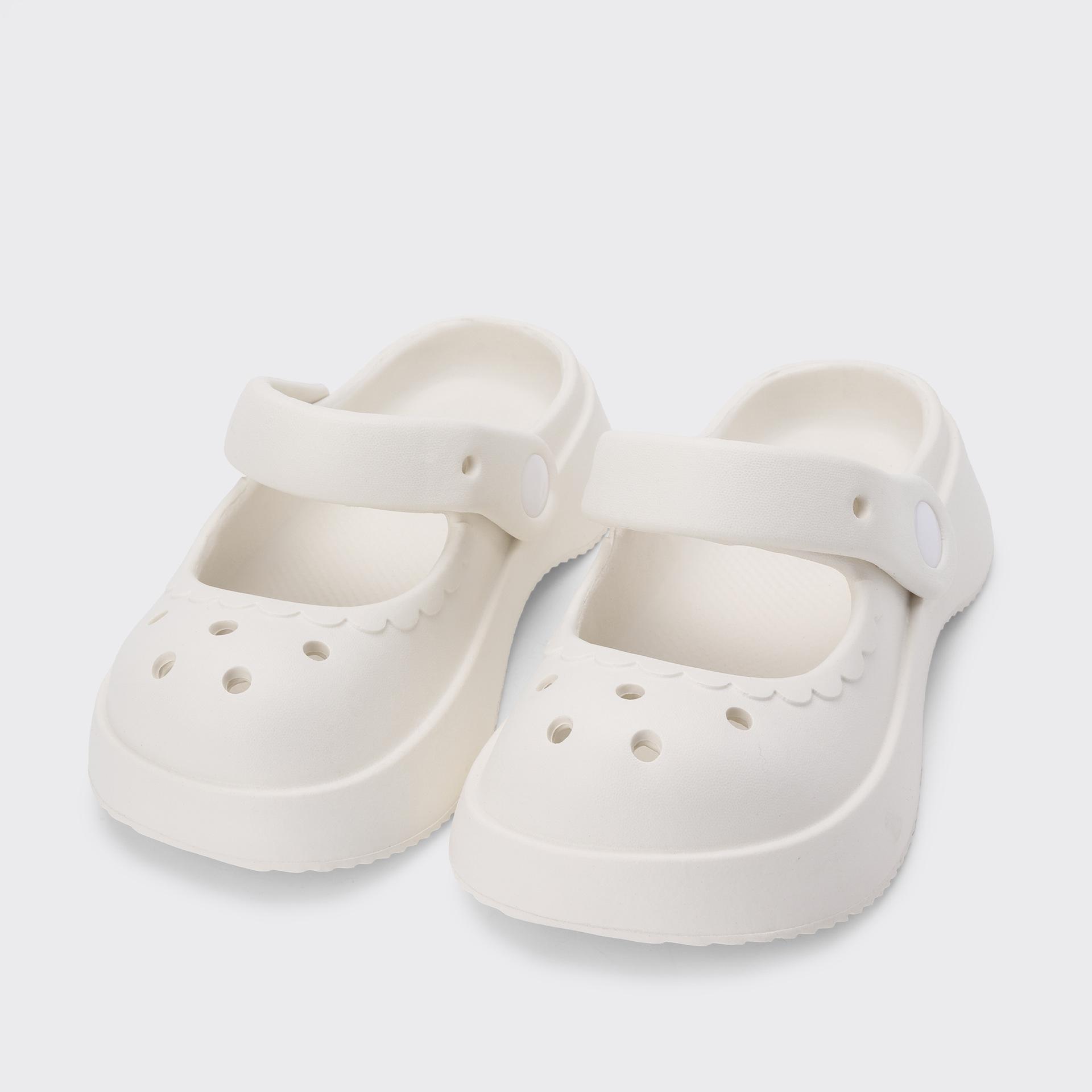 Children s slippers Mary Jane girls summer 2024 new princess non-slip soft-soled bag head parent-child baby hole shoes inner length 170
Children s slippers Mary Jane girls summer 2024 new princess non-slip soft-soled bag head parent-child baby hole shoes inner length 170