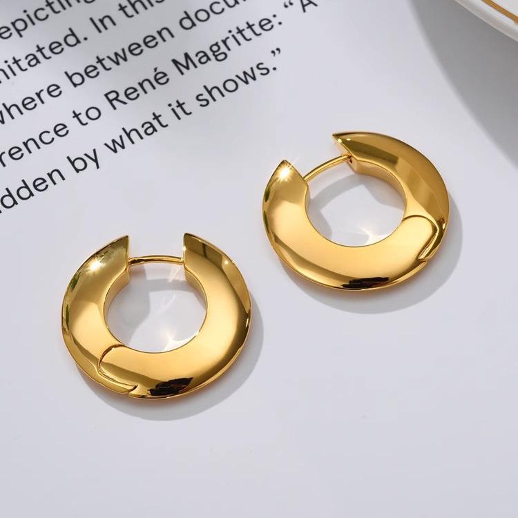 Minimalist glossy circle earrings women s ring ear buckles Korean temperament niche design personalized versatile ins style
Minimalist glossy circle earrings women s ring ear buckles Korean temperament niche design personalized versatile ins style
