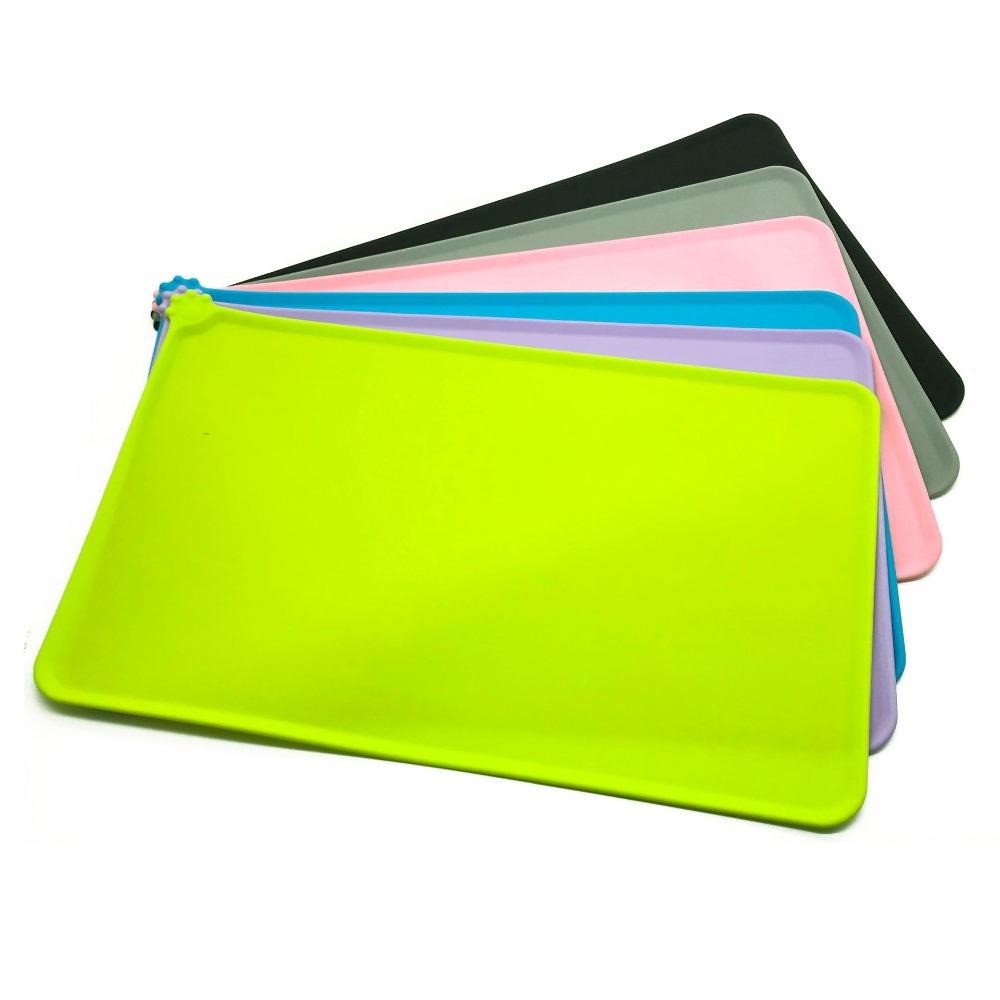 Pet supplies Pet Bowl Drinking Mat Dog Feeding Placemat Waterproof Non-slip Pet Solid Color Silicone Mat Easy Washing Clean
Pet supplies Pet Bowl Drinking Mat Dog Feeding Placemat Waterproof Non-slip Pet Solid Color Silicone Mat Easy Washing Clean