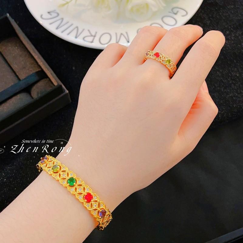 Французское винтажное кольцо с цветным бриллиантом, текстурированный резной золотой браслет с драгоценными деньгами и подарочной коробкой
Французское винтажное кольцо с цветным бриллиантом, текстурированный резной золотой браслет с драгоценными деньгами и подарочной коробкой