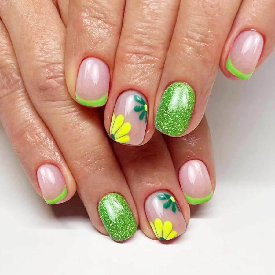 24-Piece Short Glossy Green Floral French Glitter Press-On Nails for Spring/Summer
24-Piece Short Glossy Green Floral French Glitter Press-On Nails for Spring/Summer
