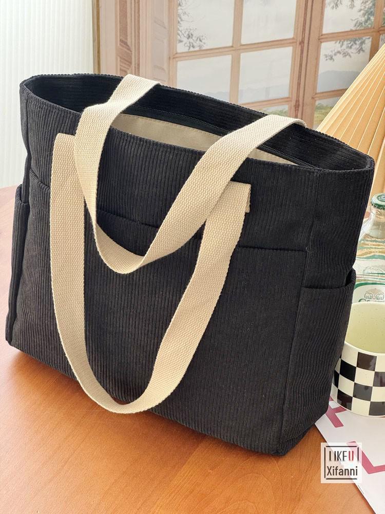 Японская холщовая сумка на молнии — утолщенная, повседневная в литературном стиле для студентов и пассажиров.
Японская холщовая сумка на молнии — утолщенная, повседневная в литературном стиле для студентов и пассажиров.