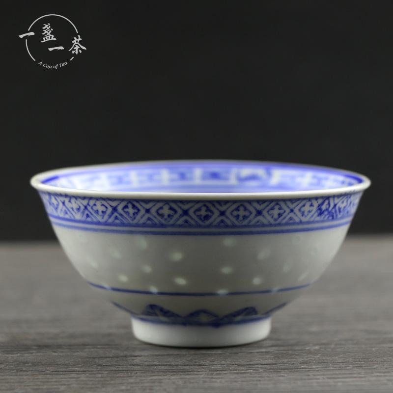 Jingdezhen Top Ten Porcelain Factories Classic Blue And White Exquisite Tea Cups Tea Bowls Underglaze Color Nostalgic Tea Cups золотистий
Jingdezhen Top Ten Porcelain Factories Classic Blue And White Exquisite Tea Cups Tea Bowls Underglaze Color Nostalgic Tea Cups золотистий