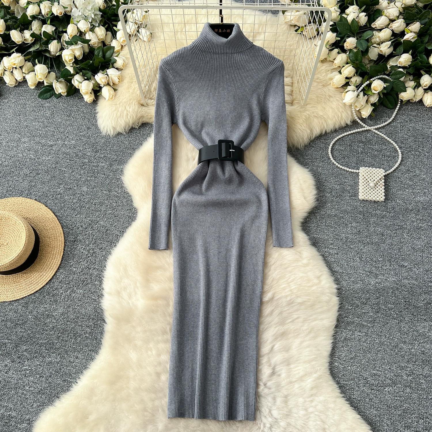 Осінньо-зимовий жіночий елегантний в язаний светр з високим коміром, довга міді облягаюча сукня-футляр для офісної роботи з поясом average size
Осінньо-зимовий жіночий елегантний в язаний светр з високим коміром, довга міді облягаюча сукня-футляр для офісної роботи з поясом average size