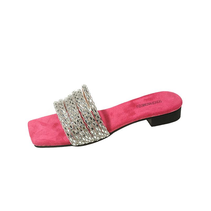 Модные летние новые шлепанцы на низком каблуке женские модные с квадратным носком открытые сандалии со стразами и тонким ремешком 40
Модные летние новые шлепанцы на низком каблуке женские модные с квадратным носком открытые сандалии со стразами и тонким ремешком 40