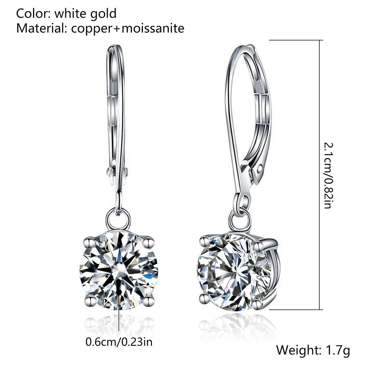 BLUEONE classic four-claw French buckle moissanite earrings 18K gold electroplated versatile stud earrings light luxury fashion temperament
BLUEONE classic four-claw French buckle moissanite earrings 18K gold electroplated versatile stud earrings light luxury fashion temperament