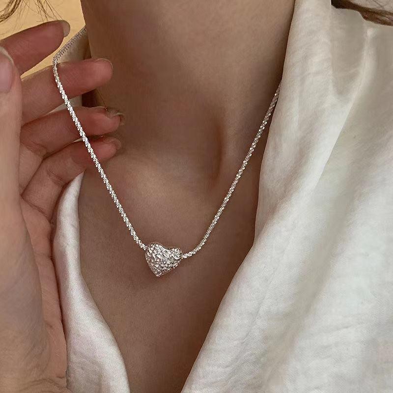 Fashion Heart Pendant Necklace For Women Geometric Charm Love Collares Chain Clavicle Zircon Statement Christmas Gift
Fashion Heart Pendant Necklace For Women Geometric Charm Love Collares Chain Clavicle Zircon Statement Christmas Gift